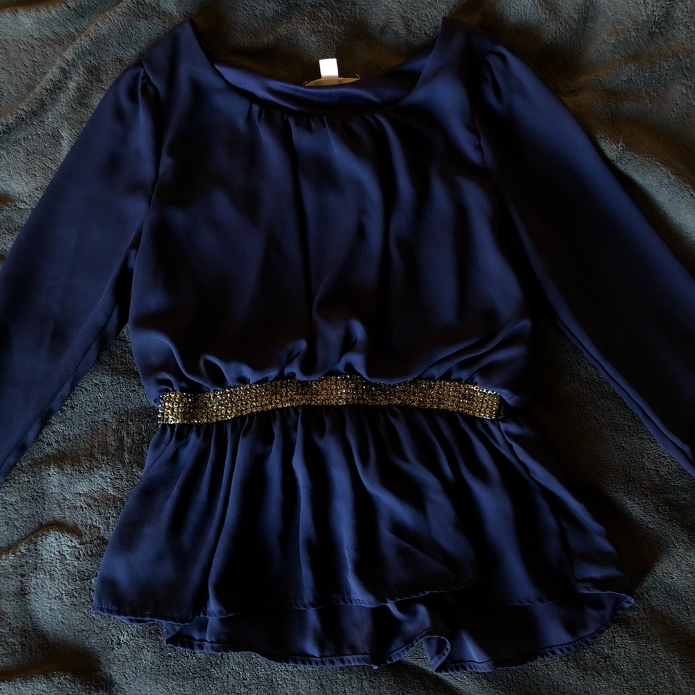 Sheer top - Picture 2 of 5